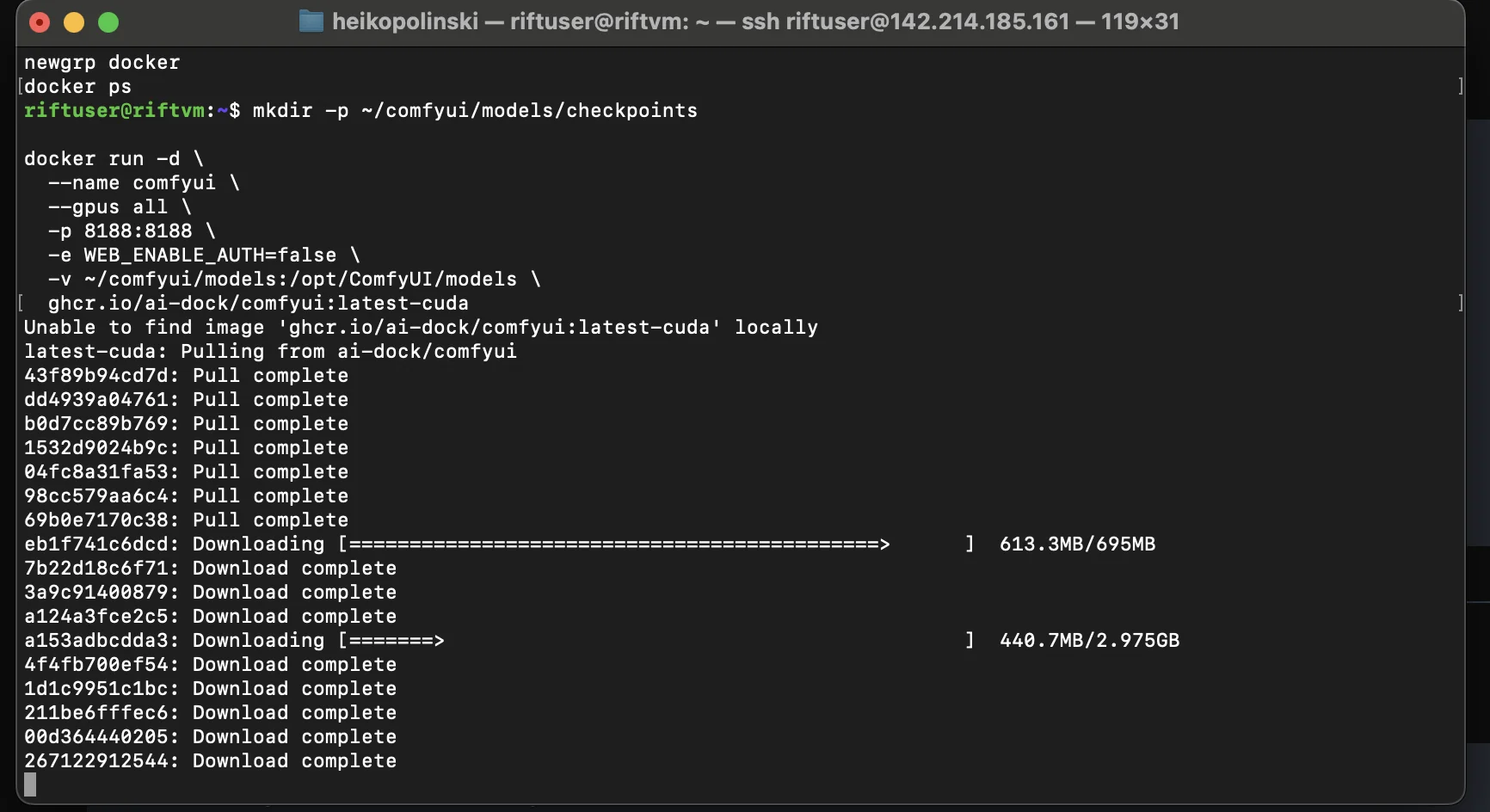 Docker pulling the ComfyUI container image