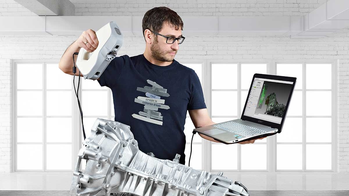 Scanning an object with an Artec 3D scanner
